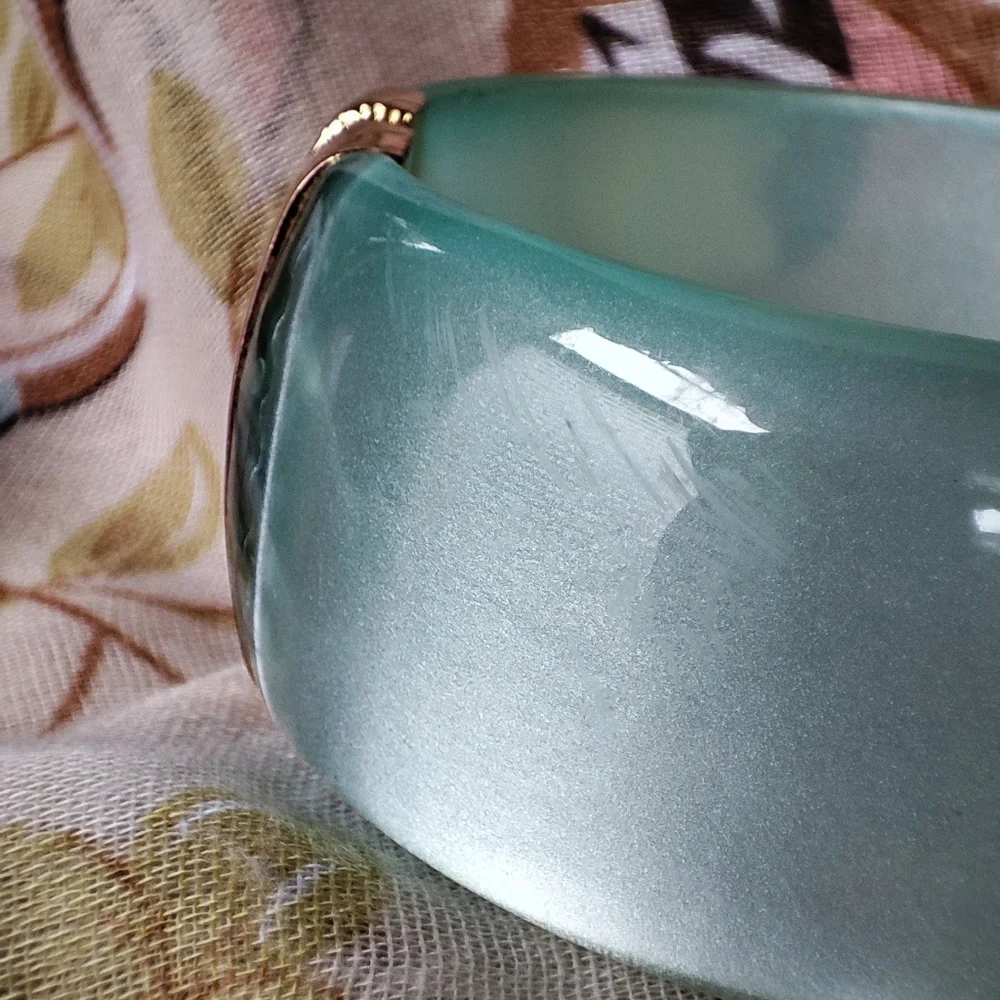 Icy Frosted Light Aqua Blue Moonglow Lucite Clamper Vintage Gold Tone Bracelet